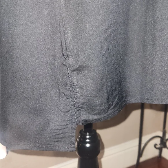 Nine West Vintage America Elegant Black Blouse with Pink Embroidery - Picture 3 of 6